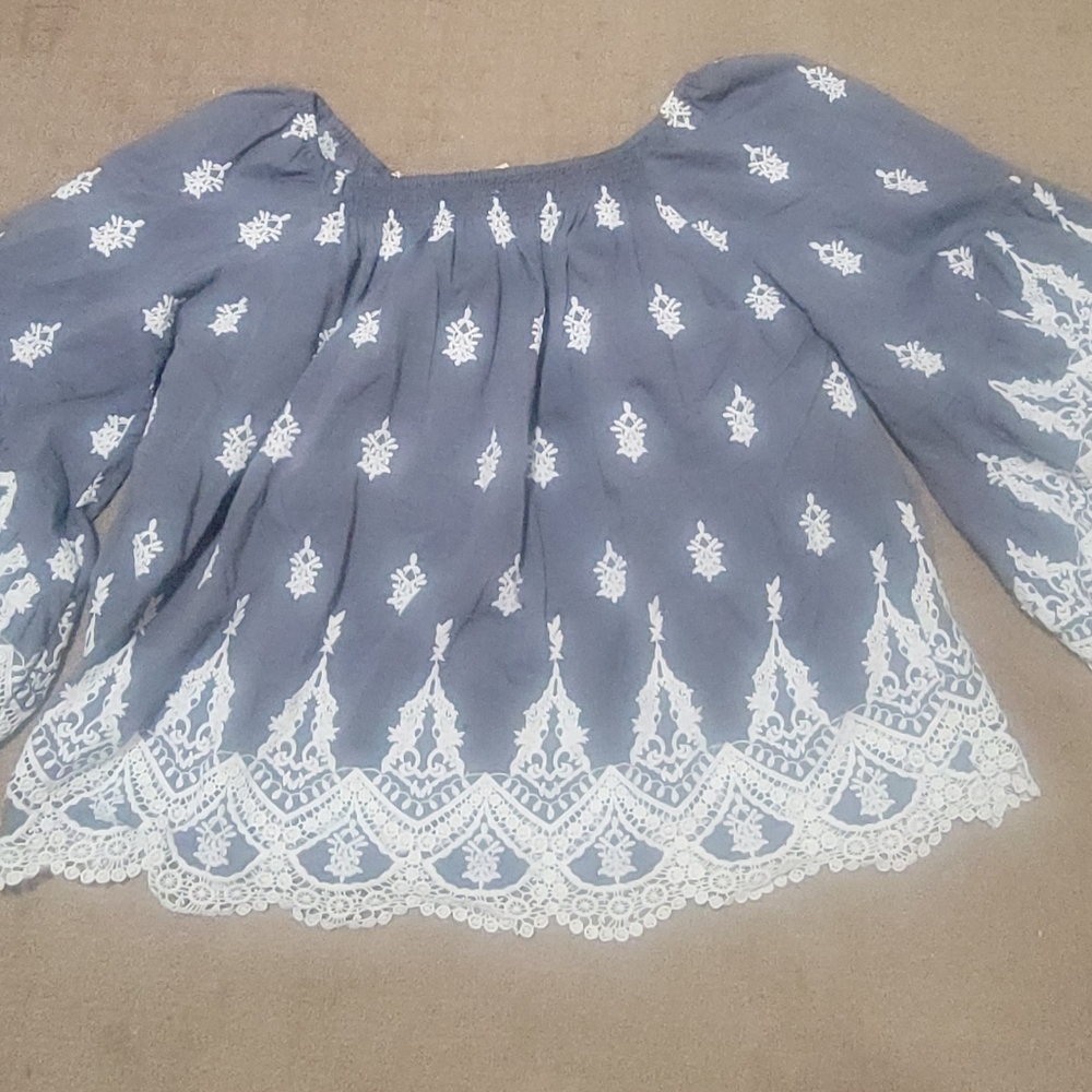 Elegant Gray and White Lace Blouse